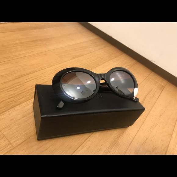 COPY - JPLUS cat eye sunglasses with white stripe - Picture 8 of 8